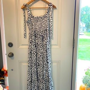Black white dotted maxi dress